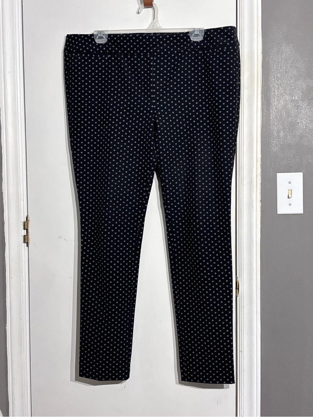 Ann Taylor Black Polka Dot Cropped Pants